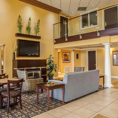 Quality Inn & Suites St Charles -West Chicago
