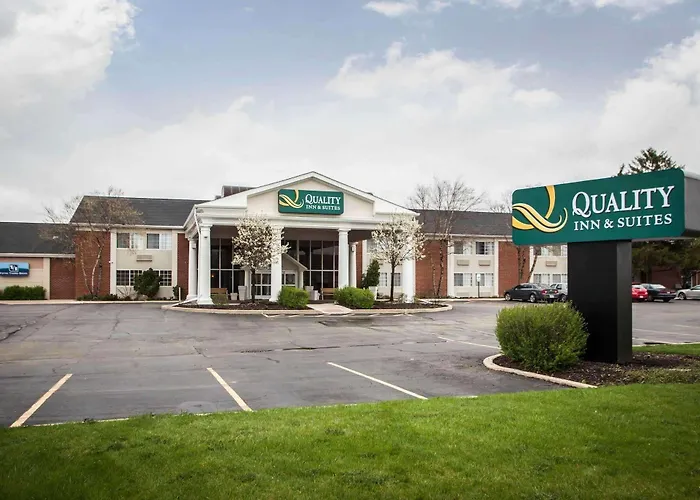 Quality & St Charles -west Chicago Hotel Saint Charles