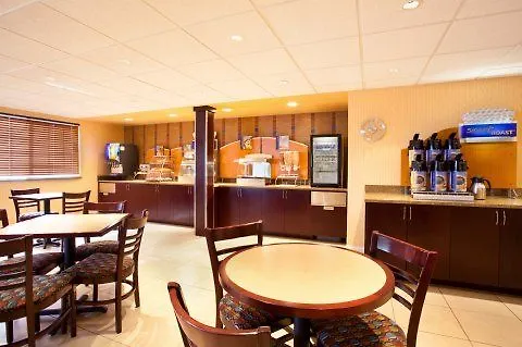 Quality & St Charles -west Chicago 4* Saint Charles