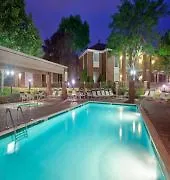 Quality & St Charles -west Chicago Hotel 4*